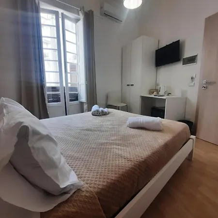 Le Di Via Meccio 3*